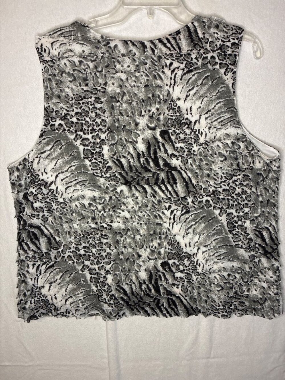 Laura Ashley Woman 1X Black White Animal Print Textured Tank Top Lined - Picture 3 of 10